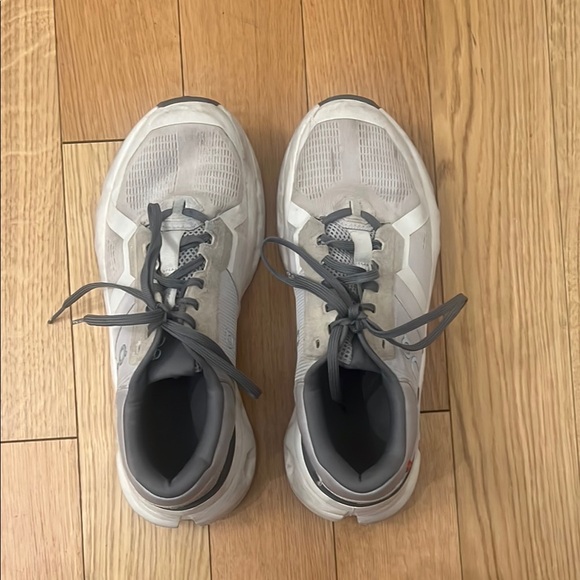 On Running Shoes - Worn Gray and White On shoes Size 9